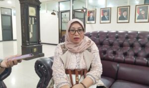 e30b09a2-a1cb-404f-8fae-07ec1c18536c