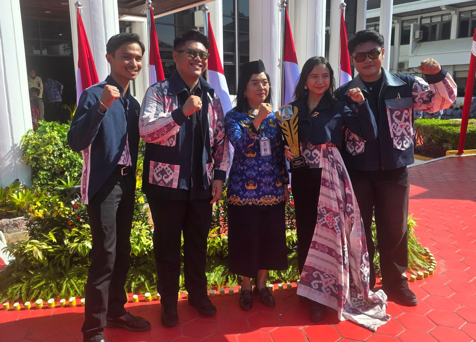 db4f82d7-8bb5-4f45-8bcf-ede86766df76