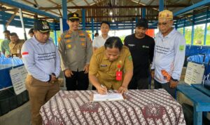 BIATAN ILIR Sekretaris Kabupaten Berau, Muhammad Said, meresmikan Program Budidaya Ikan Tawar di Kampung Biatan Ilir, Senin (10/11/2025).