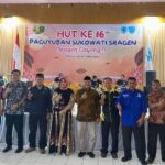 Wakil Bupati Berau, Gamalis, menghadiri peringatan HUT ke-16 Paguyuban Sukowati di gedung Busak Malur, Minggu (26/10/2025).